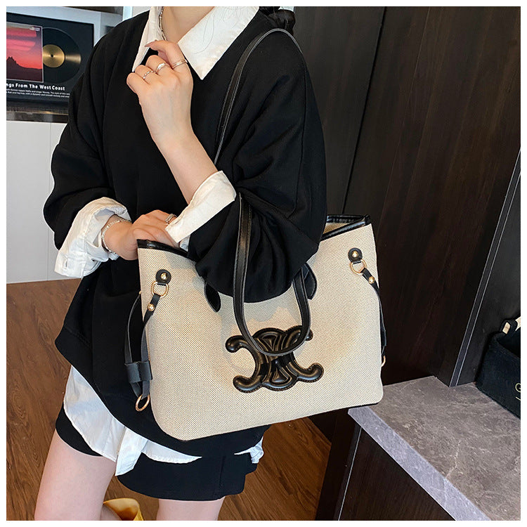 Chic &amp; Spacious Everyday Tote Bag