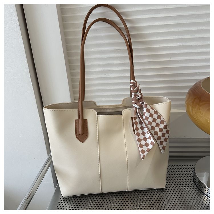 Elegant PU Leather Tote Bag – Lightweight &amp; Stylish