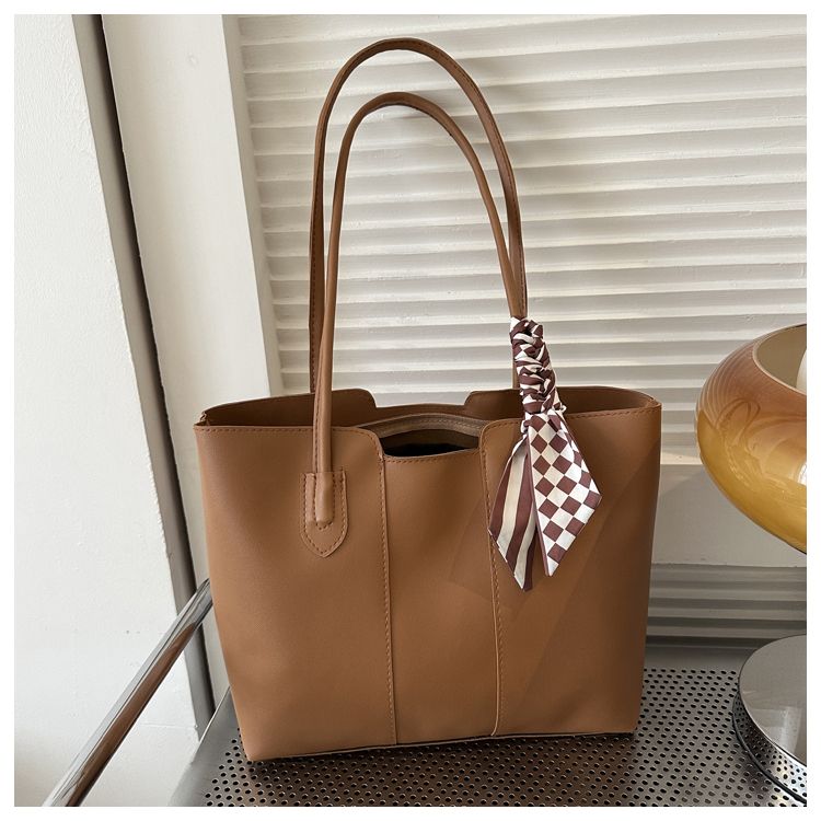 Elegant PU Leather Tote Bag – Lightweight &amp; Stylish