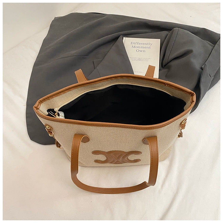 Chic &amp; Spacious Everyday Tote Bag